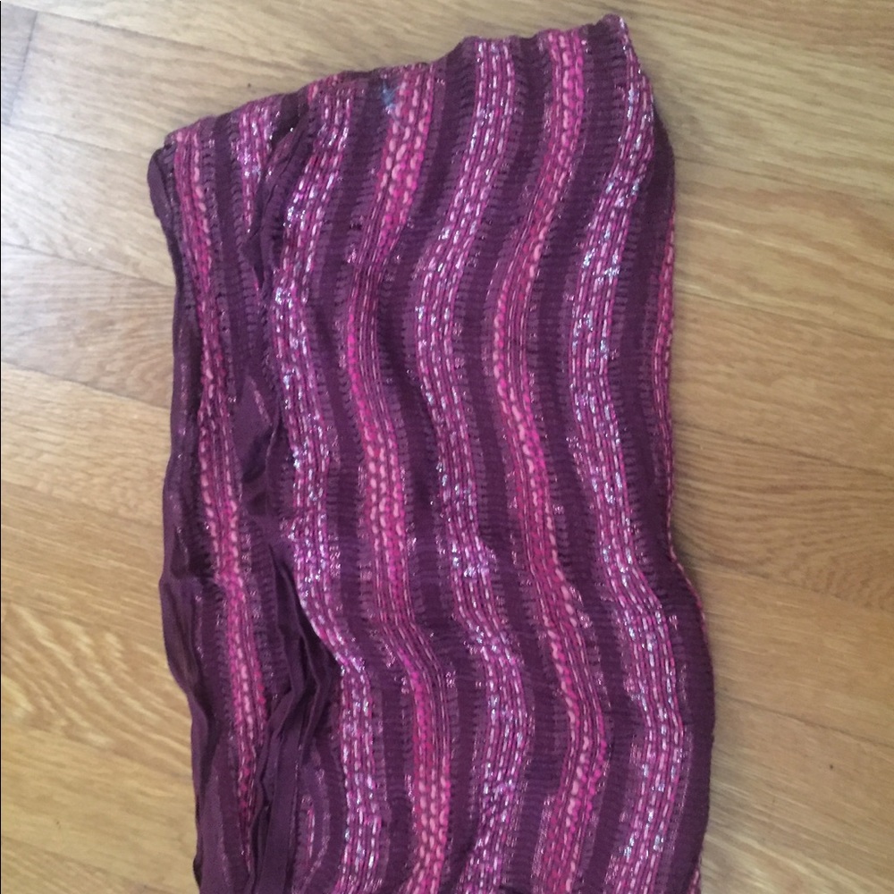 Burgundy striped sparkle scarf